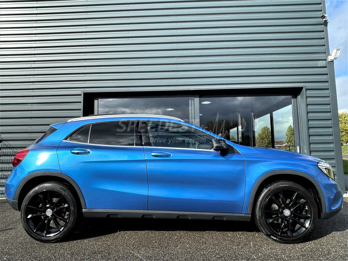 MERCEDES GLA -TOIT OUVRANT/ATTELAGE-