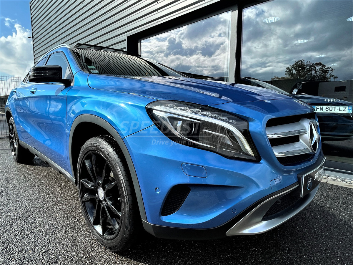 MERCEDES GLA -TOIT OUVRANT/ATTELAGE-