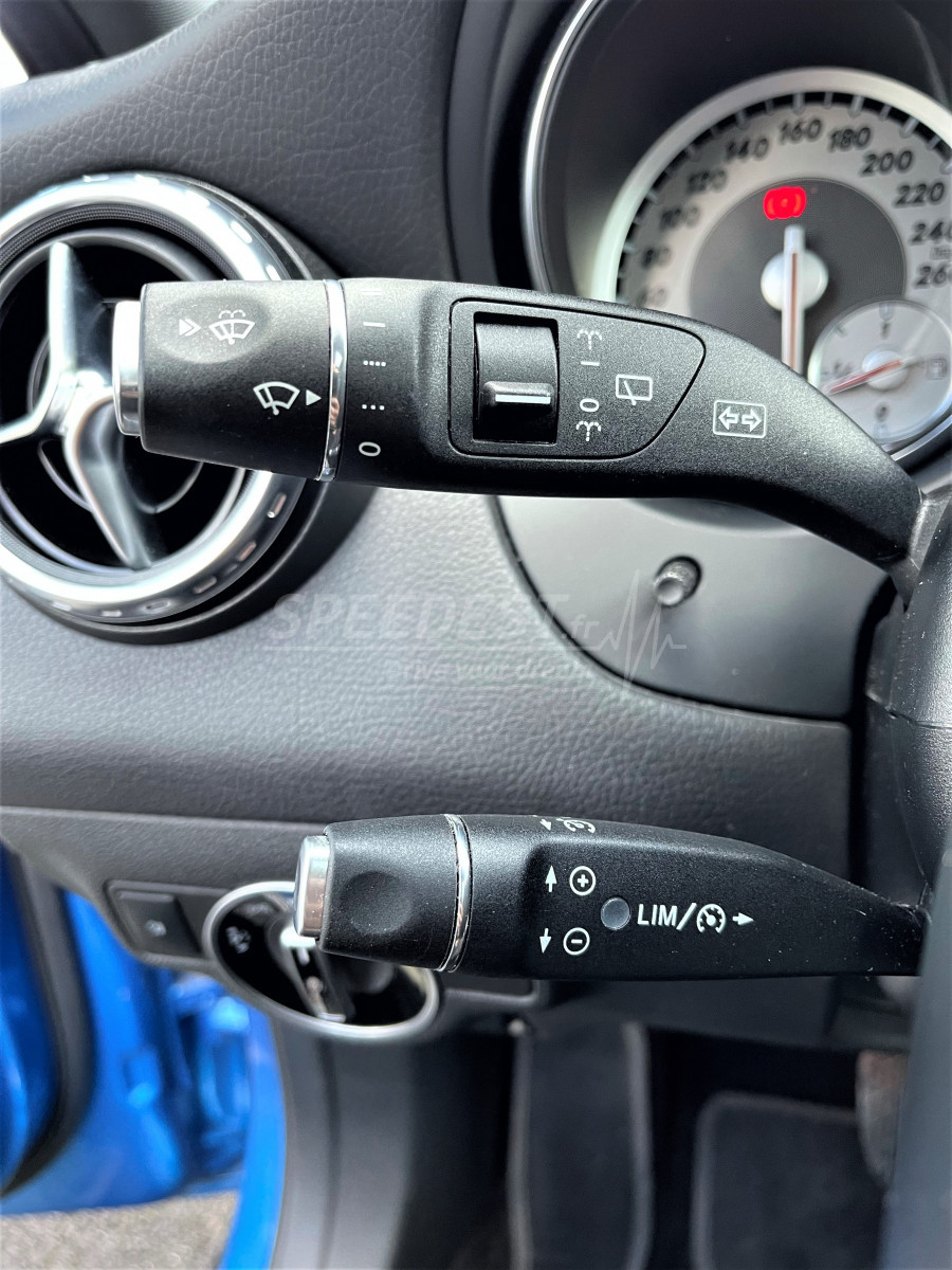 MERCEDES GLA -TOIT OUVRANT/ATTELAGE-