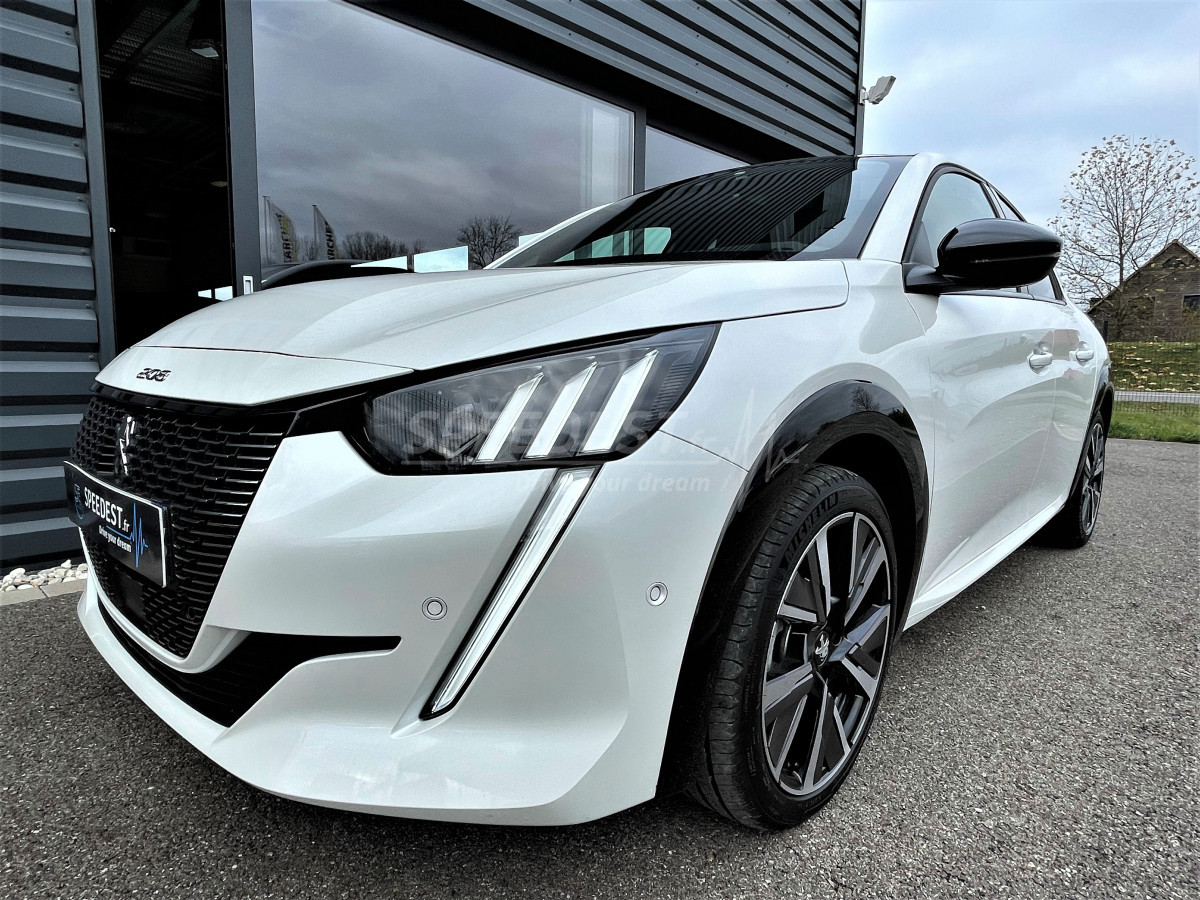 PEUGEOT 208 GT