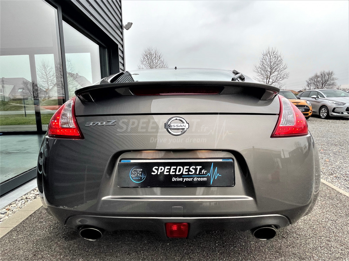 NISSAN 370Z -1ère MAIN-