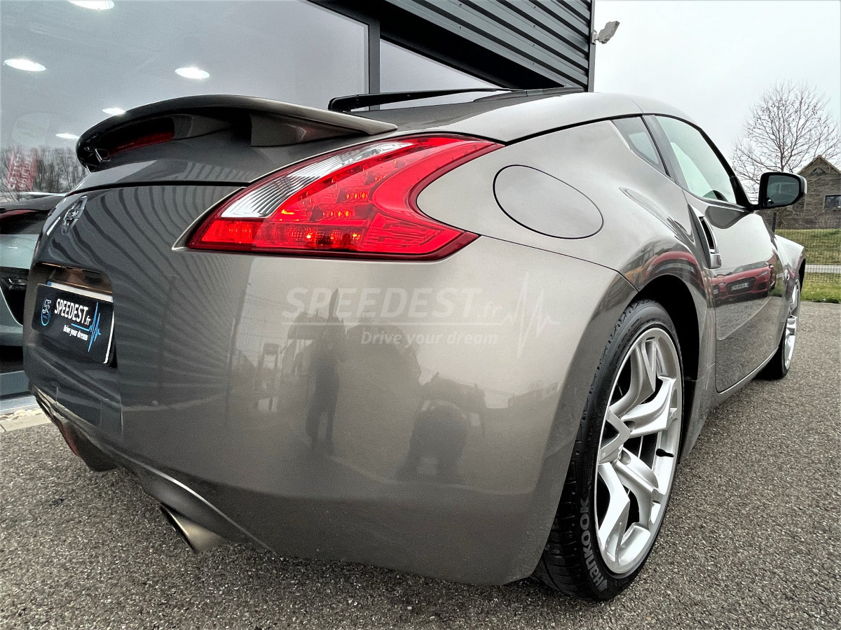 NISSAN 370Z -1ère MAIN-