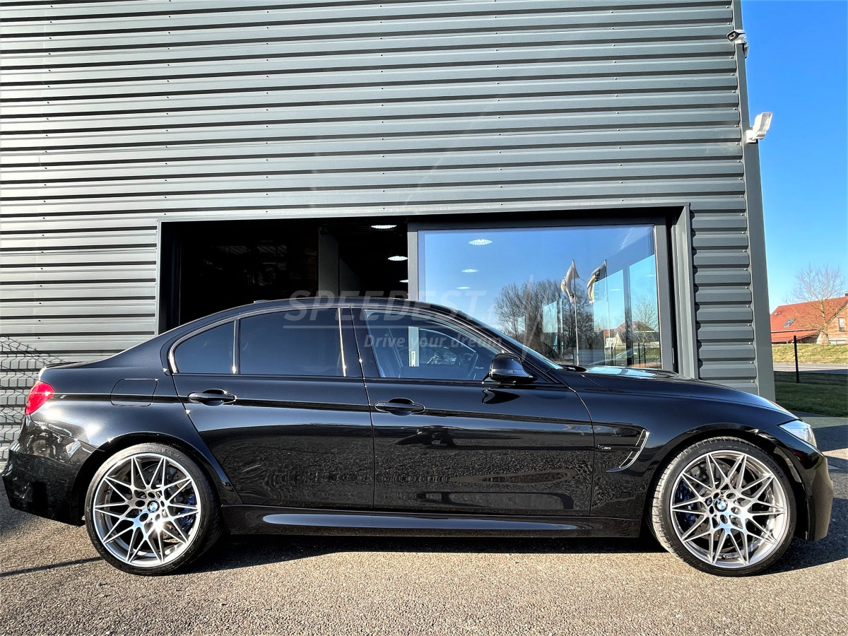 BMW M3 F80 COMPETITION -CARBONE-