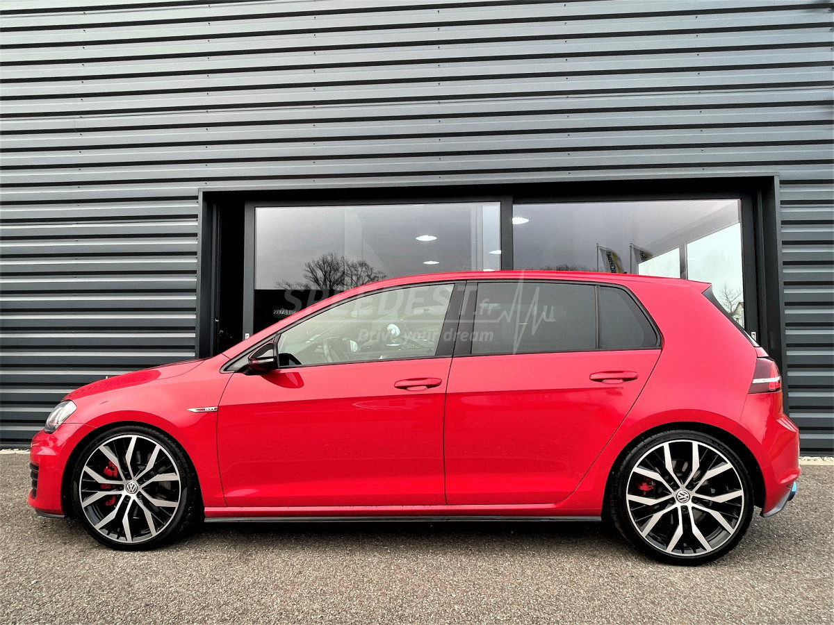 VW GOLF GTI PERFORMANCE 230ch