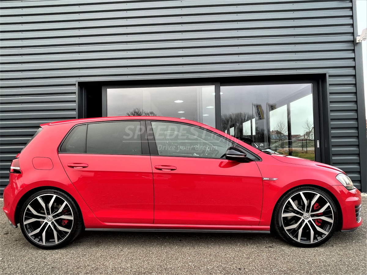 VW GOLF GTI PERFORMANCE 230ch