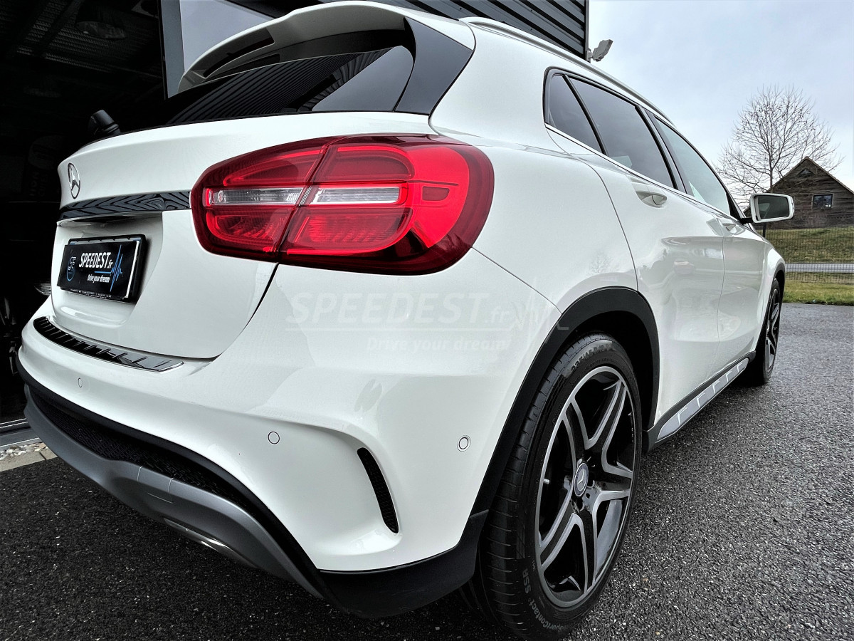 MERCEDES GLA 250 -AMG/TOIT PANO-