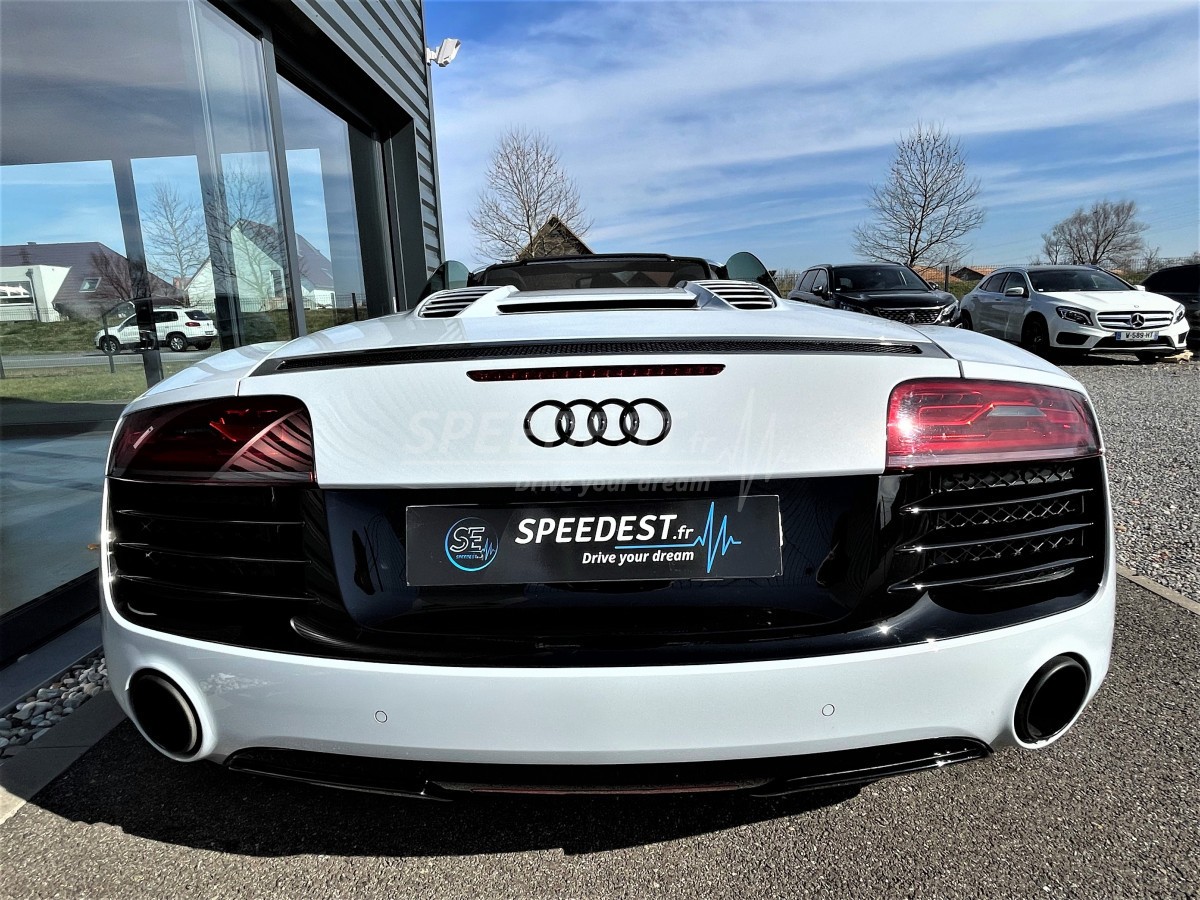 AUDI R8 V10 SPYDER -UNIQUE-