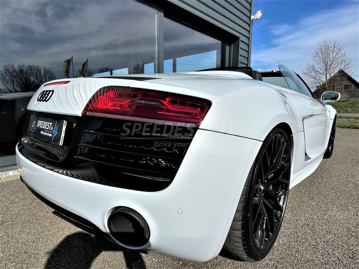 AUDI R8 V10 SPYDER -UNIQUE-