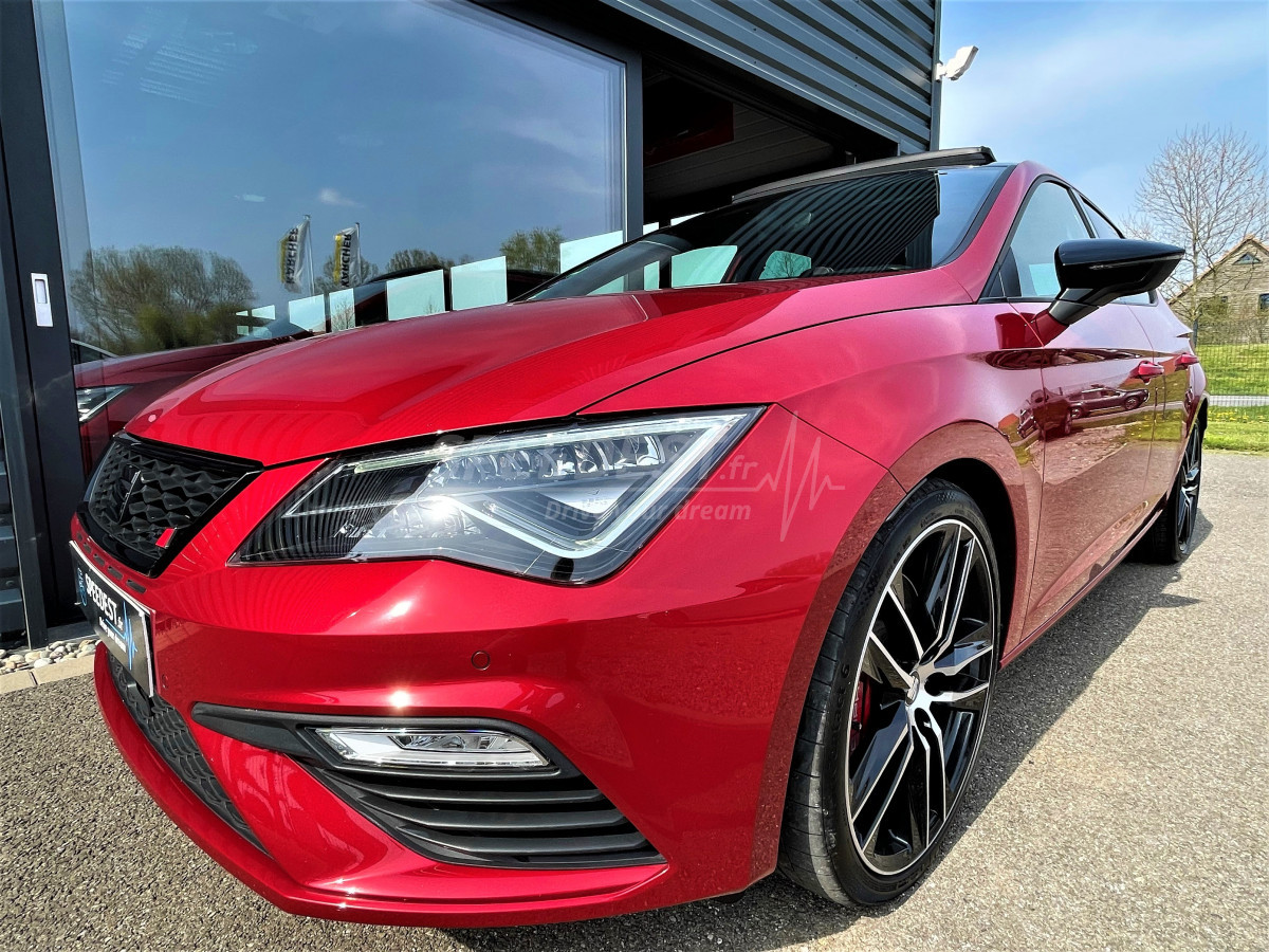 LEON CUPRA 300ch -TOIT PANO/BACQUET-