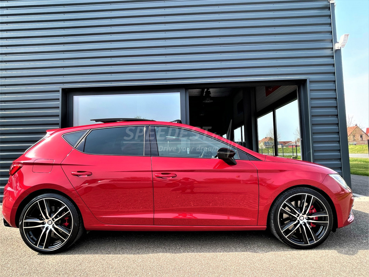 LEON CUPRA 300ch -TOIT PANO/BACQUET-