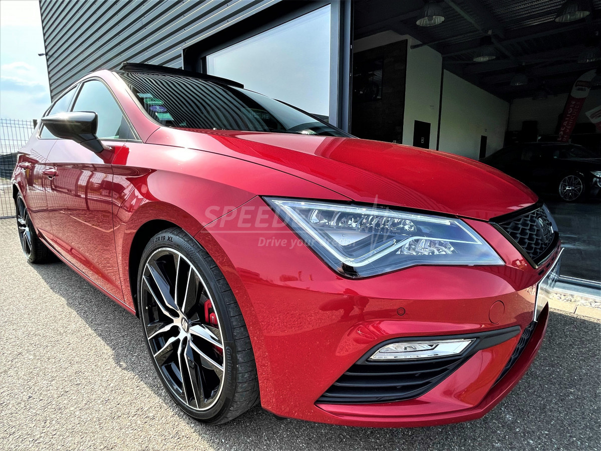 LEON CUPRA 300ch -TOIT PANO/BACQUET-