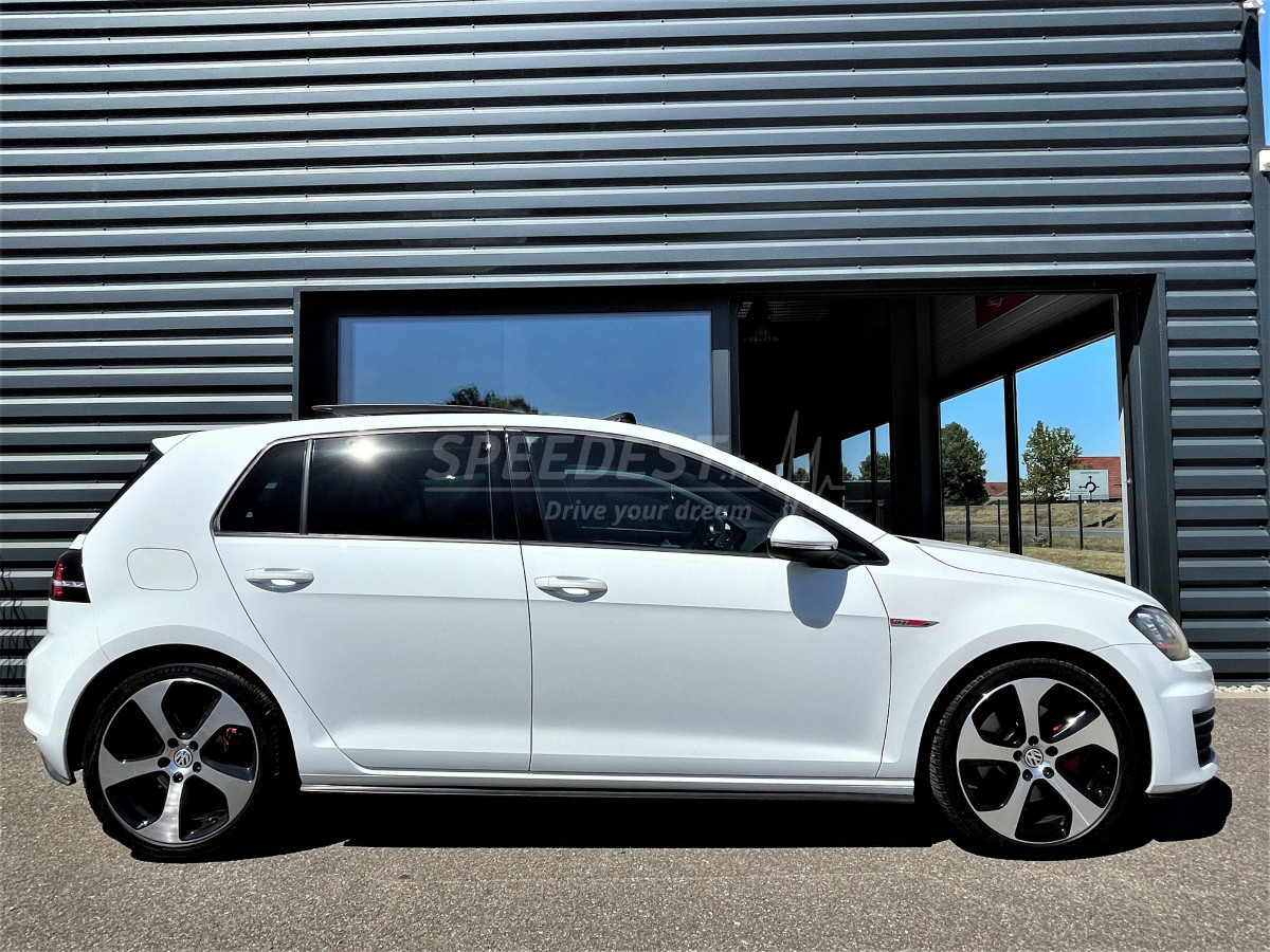 GOLF VII GTI -TOIT PANO/XENON/GPS-