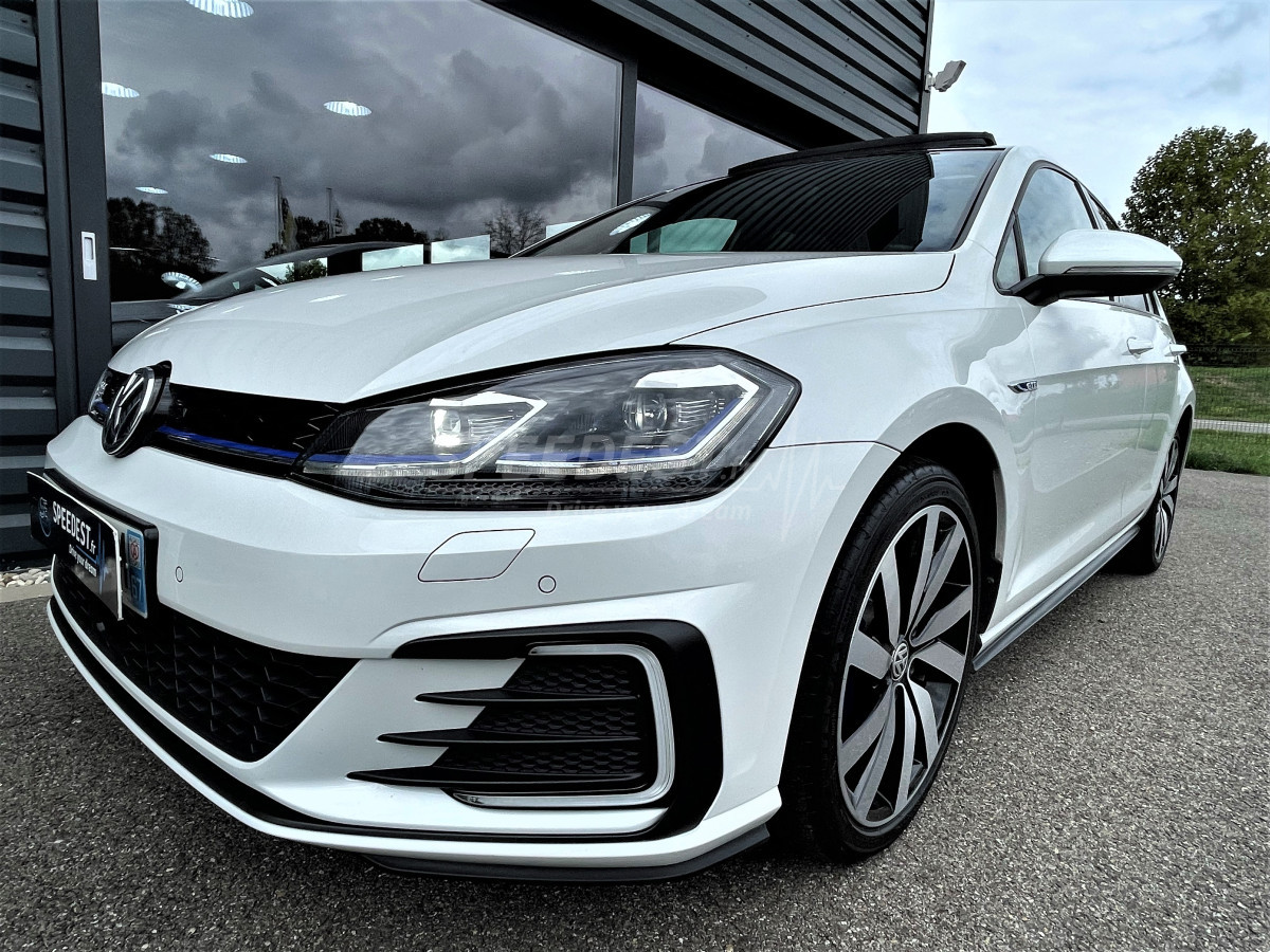 GOLF GTE -SUREEQUIPE-