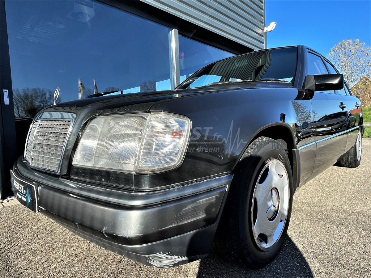 MERCEDES E250 -JUNGTIMER/1ere MAIN-