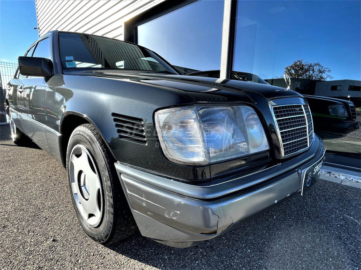 MERCEDES E250 -JUNGTIMER/1ere MAIN-