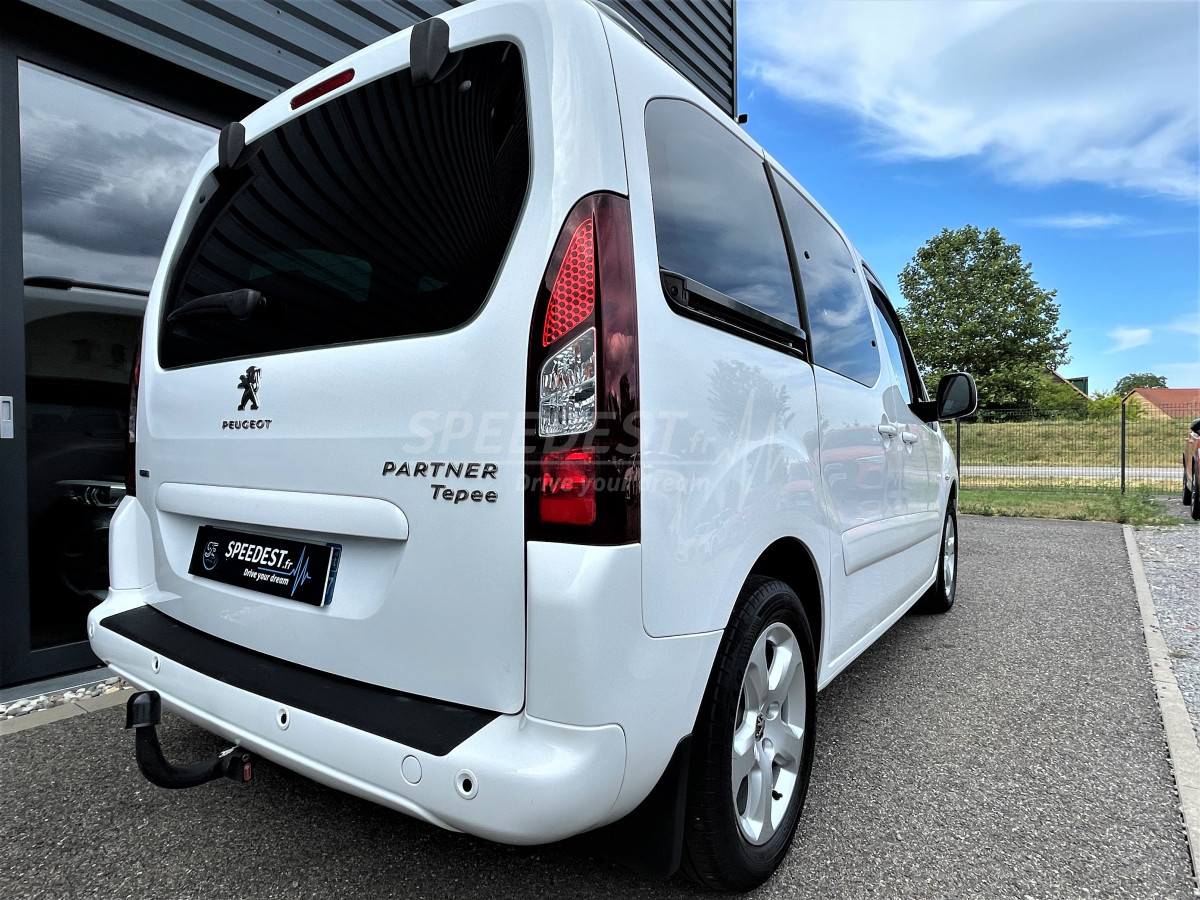 PEUGEOT PARTNER -EQUIPE-