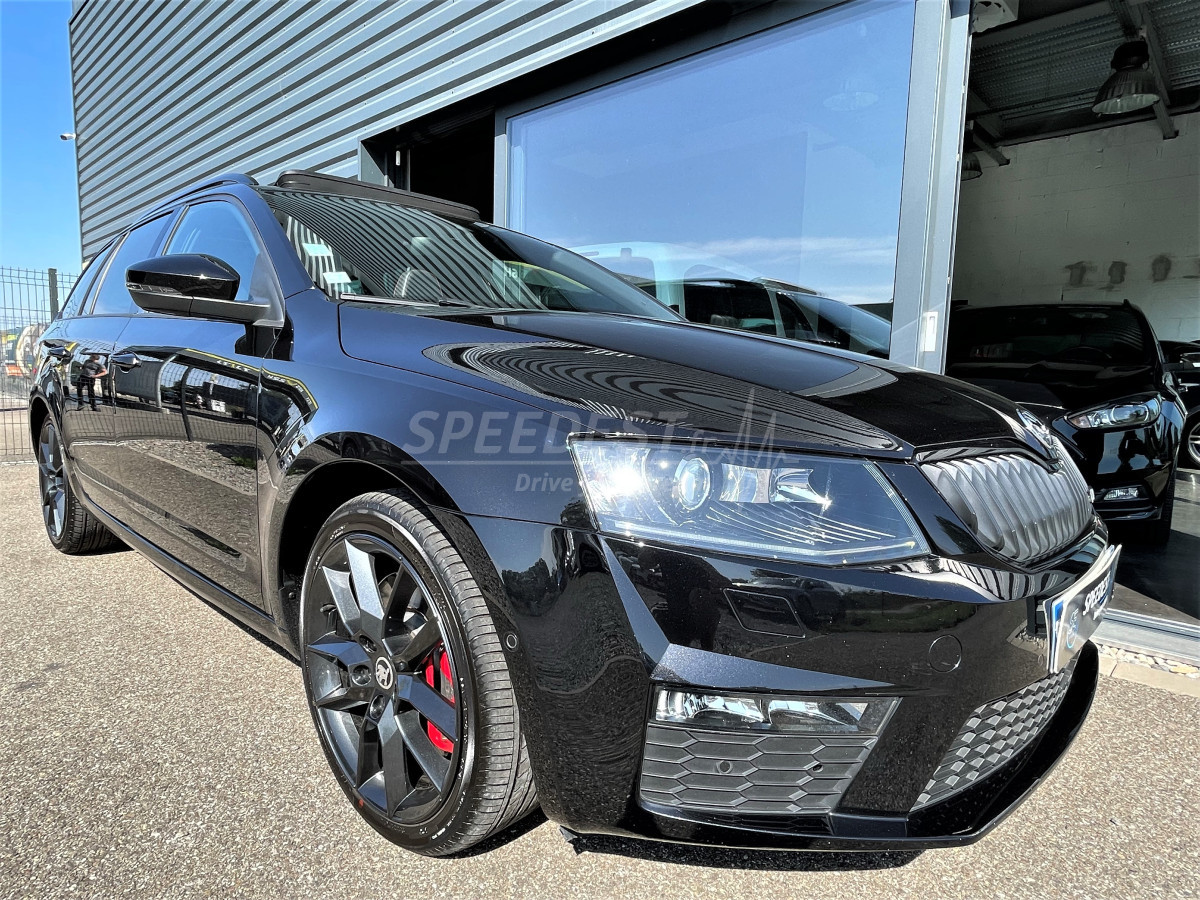 SKODA OCTAVIA RS -BACQUET/TOIT OUVRANT-