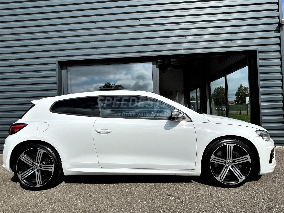 VW SCIROCCO R -SUREEQUIPE/TOP-