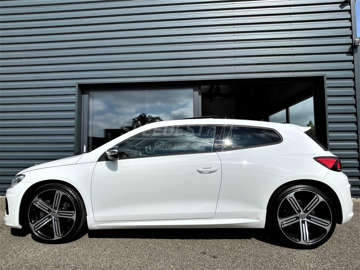 VW SCIROCCO R -SUREEQUIPE/TOP-