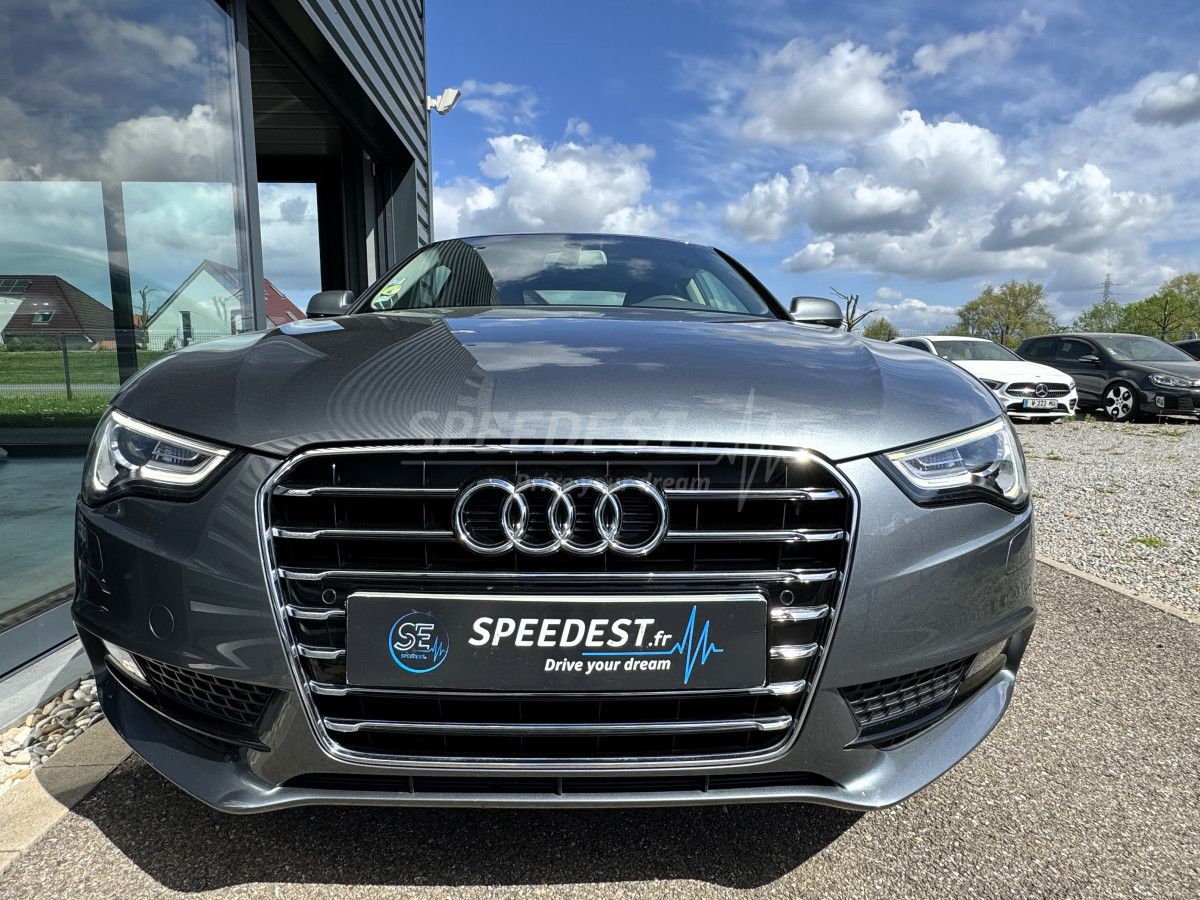 AUDI A5 COUPE -FAIBLE KILOMETRAGE!-