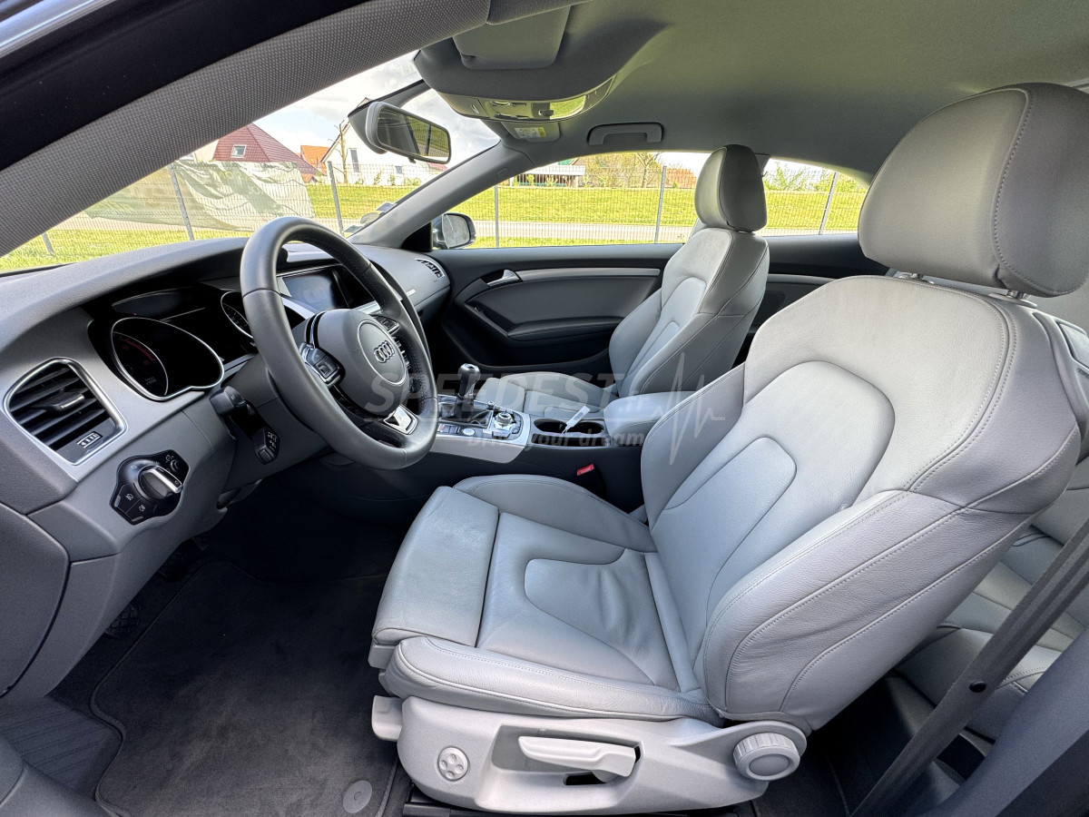 AUDI A5 COUPE -FAIBLE KILOMETRAGE!-