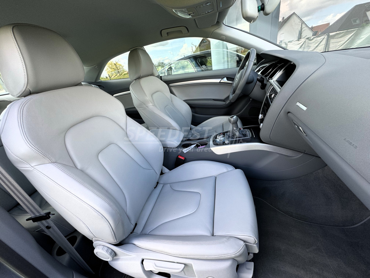AUDI A5 COUPE -FAIBLE KILOMETRAGE!-