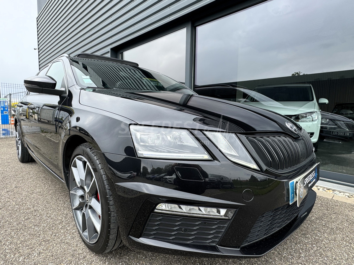 SKODA OCTAVIA RS -BACQUET/TOIT OUVRANT-