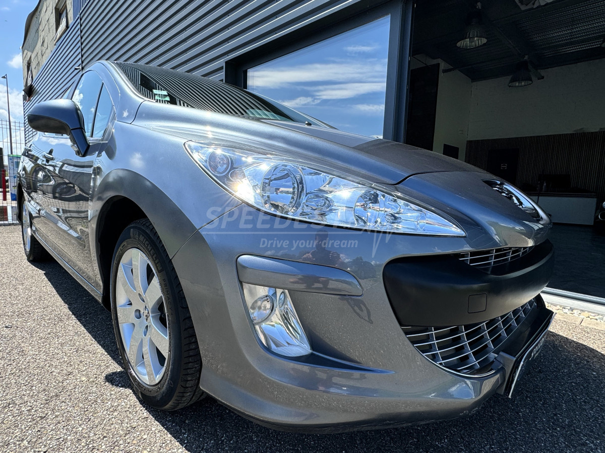 PEUGEOT 308 -FAIBLE KILOMETRAGE-