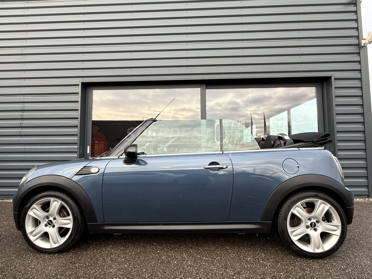 MINI CABRIOLET -CHILI-