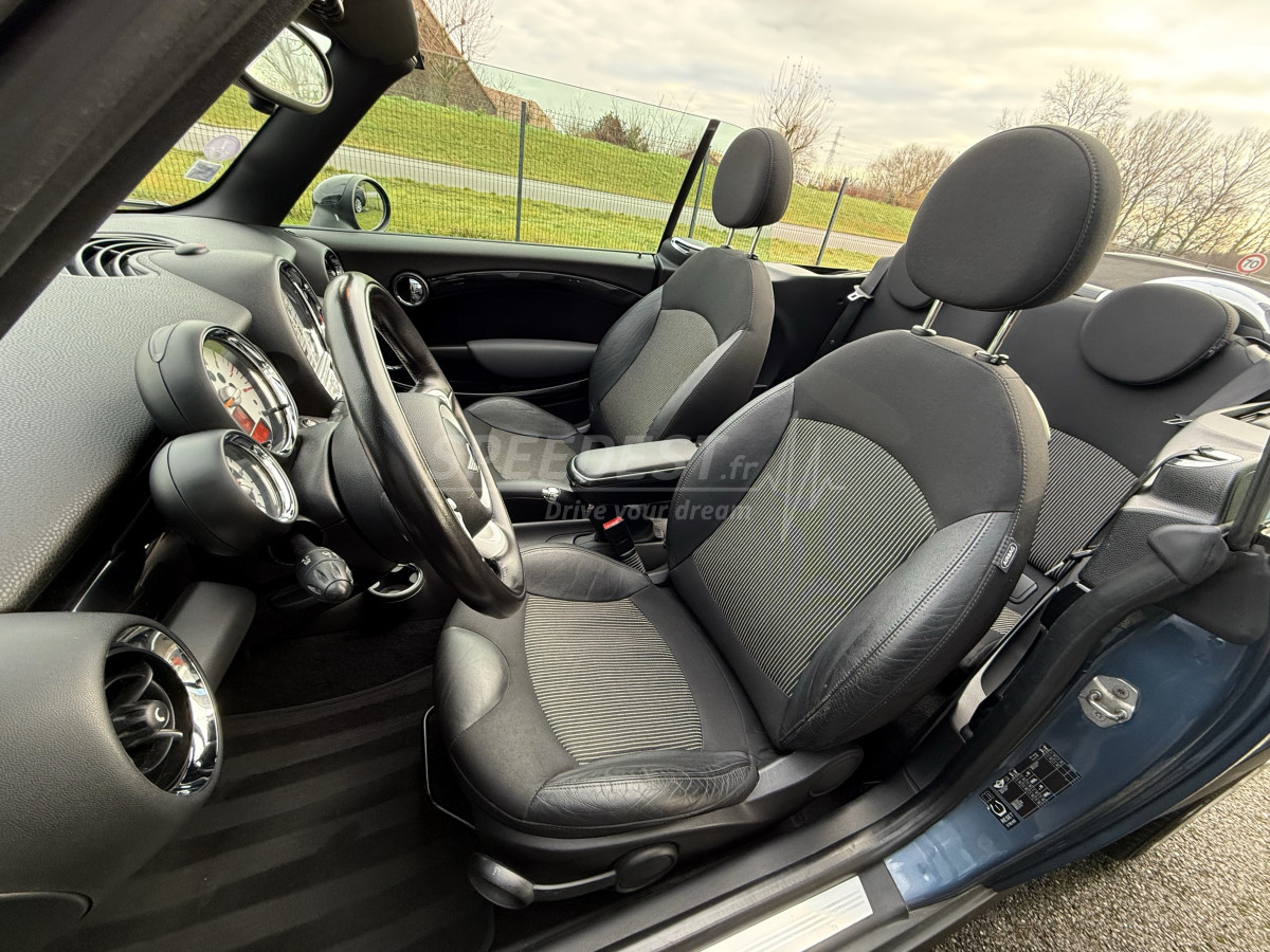 MINI CABRIOLET -CHILI-