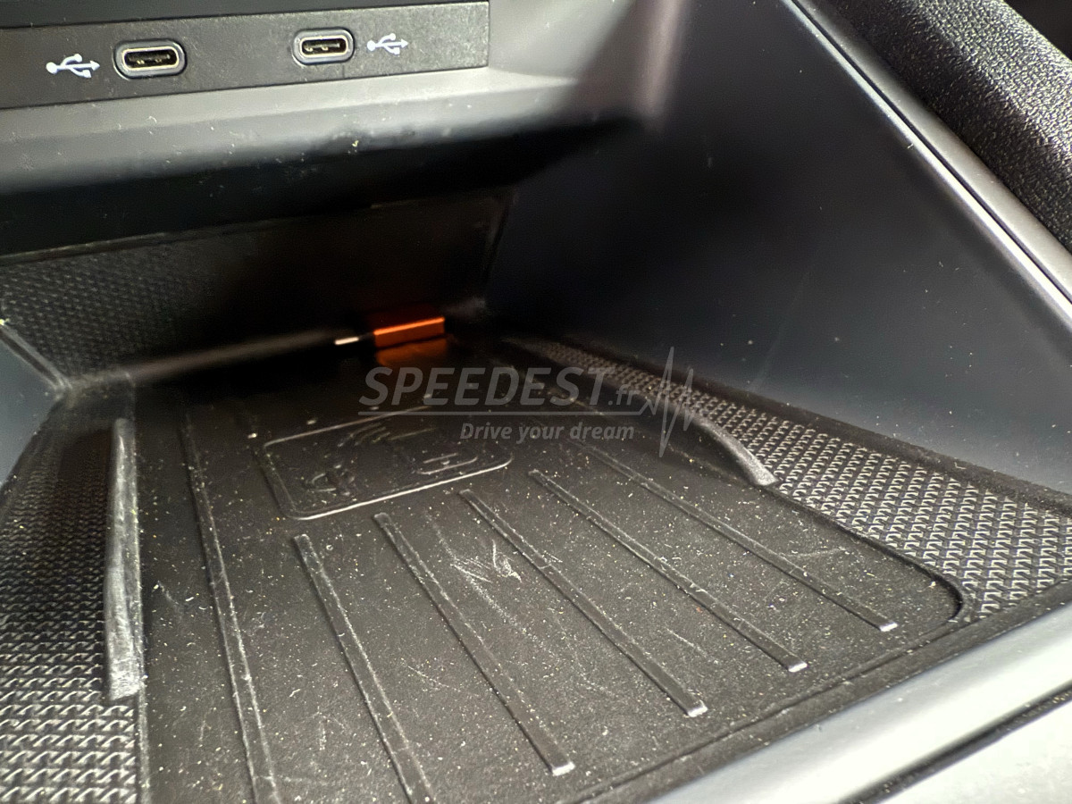 LEON FR -SUREEQUIPE-