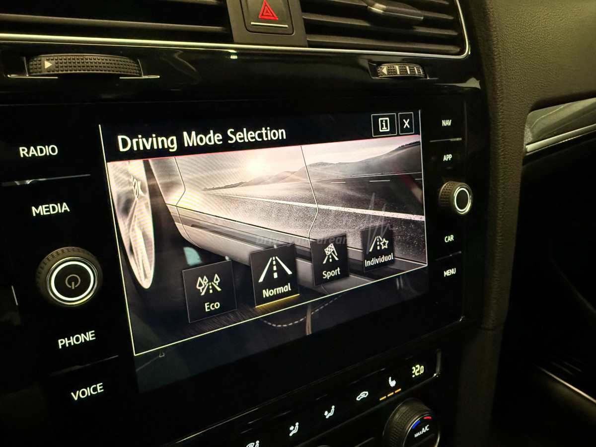 GOLF VII GTI PERFORMANCE -TOP CONFIGURATION-