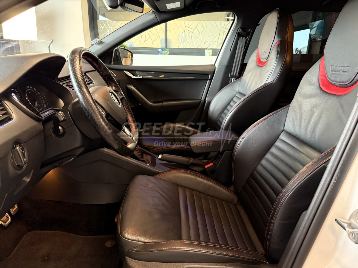 SKODA OCTAVIA RS -BACQUET/ATTELAGE/DISTRI OK-