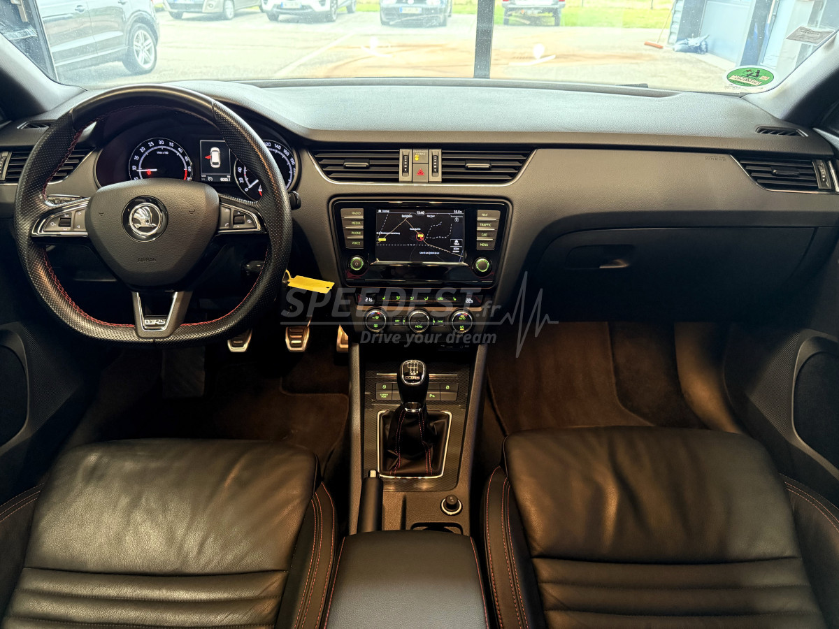 SKODA OCTAVIA RS -BACQUET/ATTELAGE/DISTRI OK-