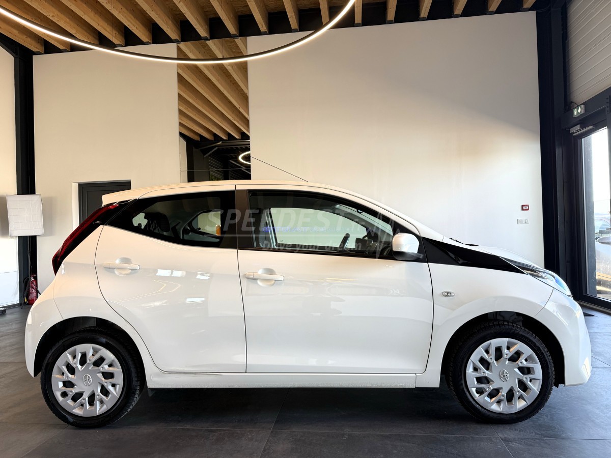 TOYOTA AYGO -FAIBLE KILOMETRAGE-