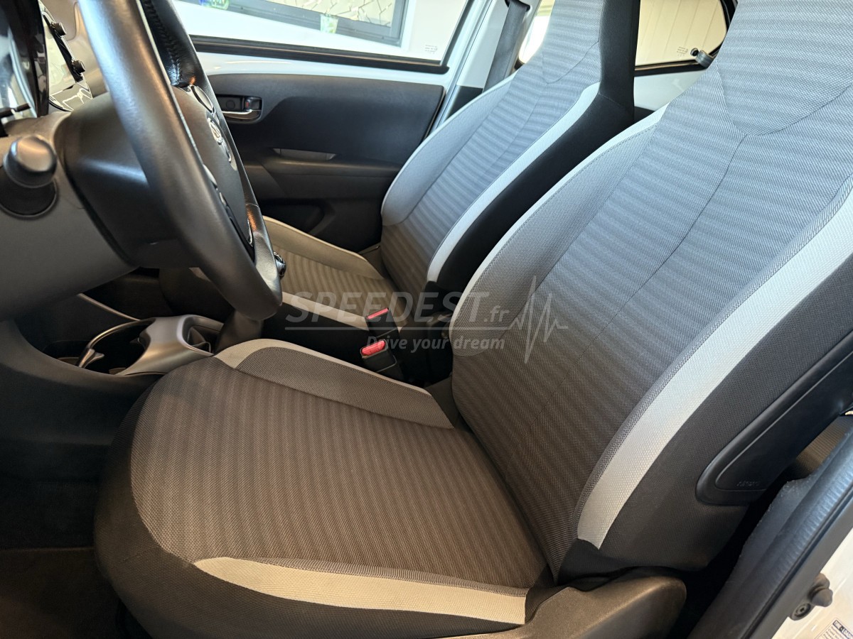 TOYOTA AYGO -FAIBLE KILOMETRAGE-