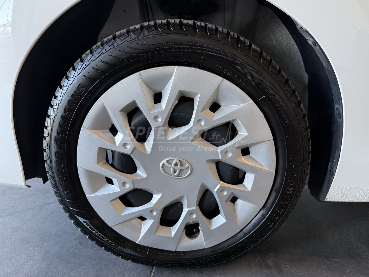 TOYOTA AYGO -FAIBLE KILOMETRAGE-