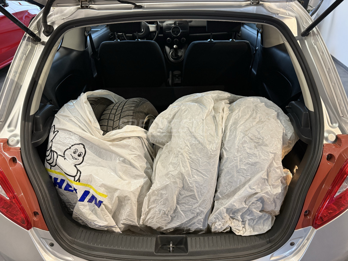 MAZDA 2 -CLIM-ROUE ETE/HIVER-