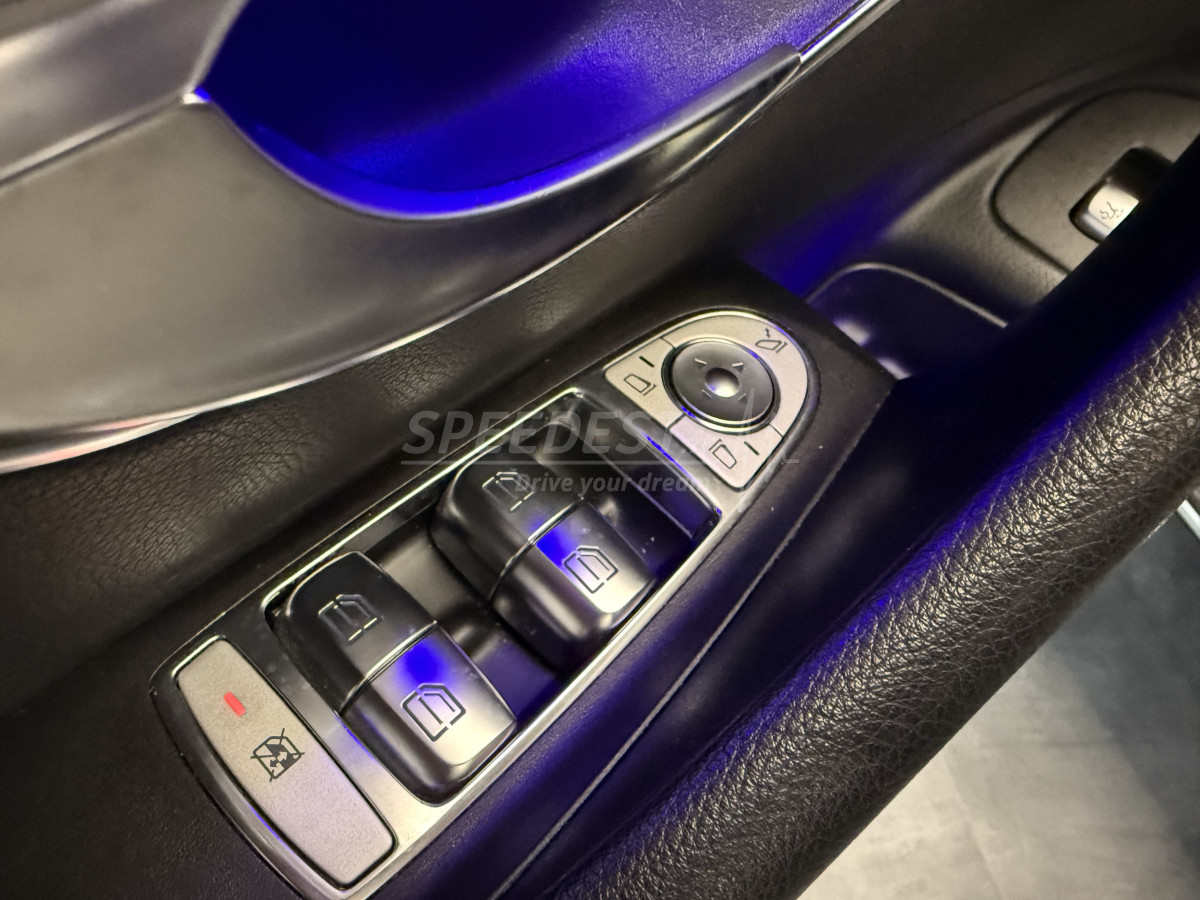 CLASSE E 194ch /LED-CARPLAY/