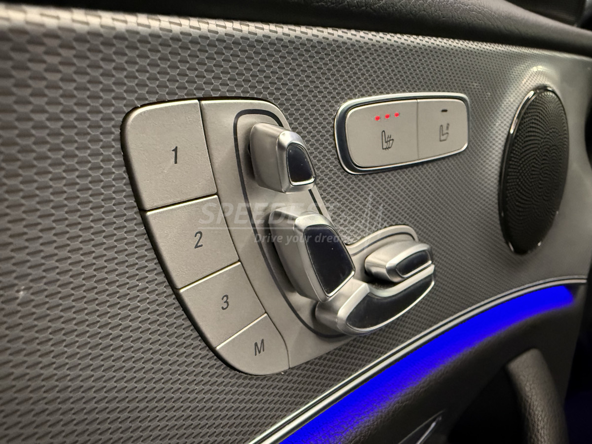 CLASSE E 194ch /LED-CARPLAY/