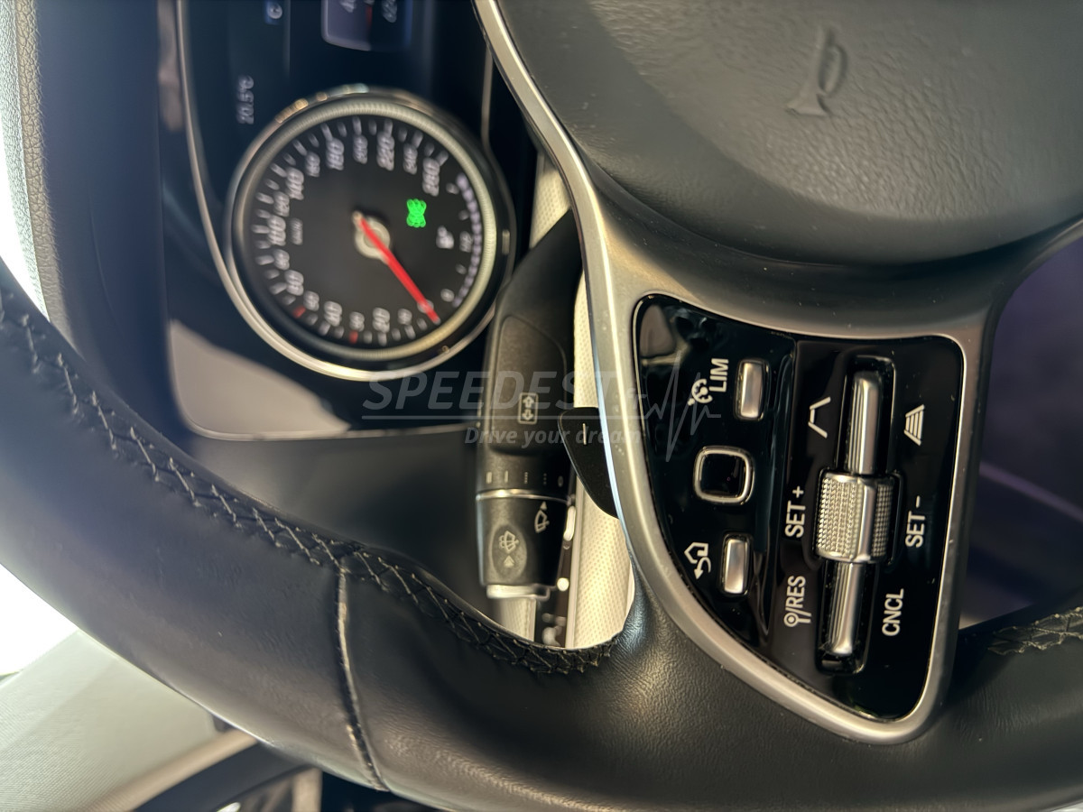 CLASSE E 194ch /LED-CARPLAY/
