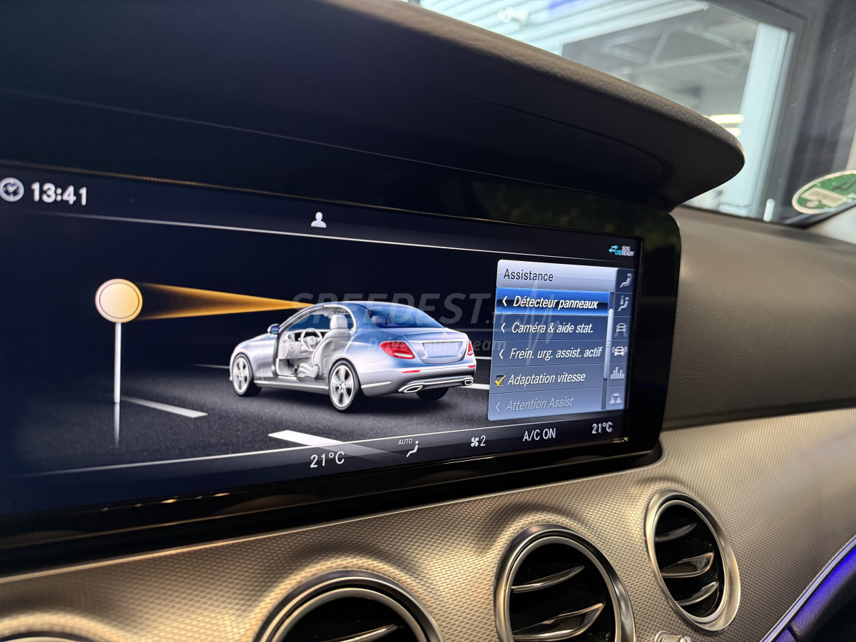 CLASSE E 194ch /LED-CARPLAY/