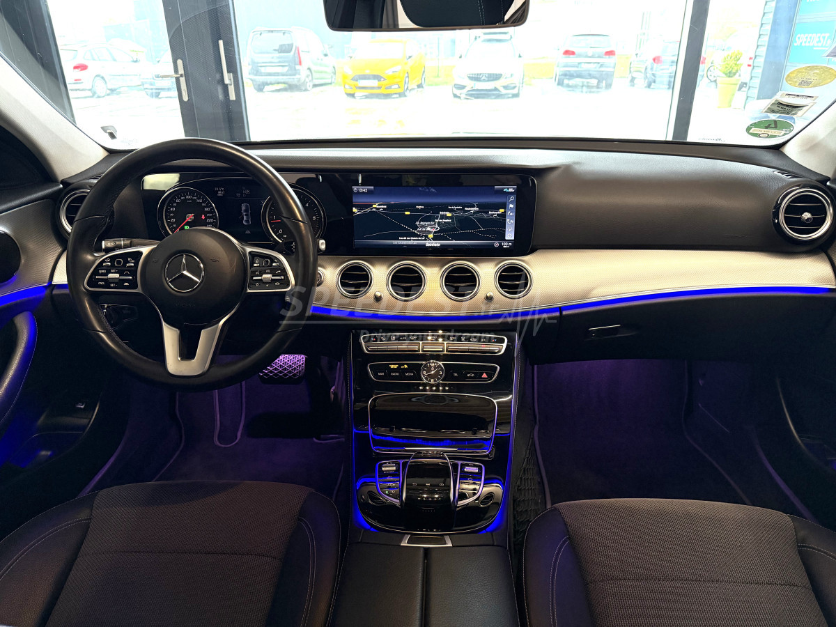CLASSE E 194ch /LED-CARPLAY/