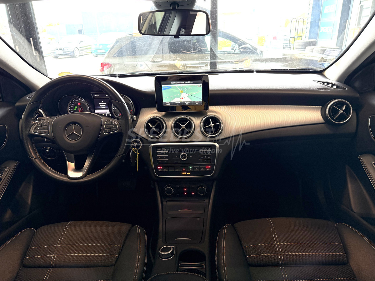 GLA 220D 175ch 4MATIC -GPS/REGULATEUR-