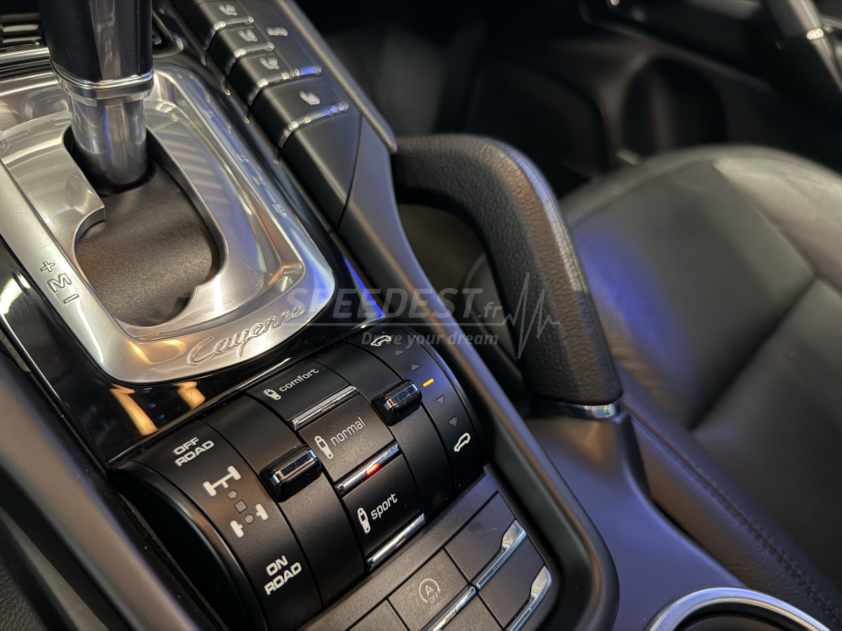 PORSCHE CAYENNE 245ch -TOIT OUVRANT/ATTELAGE-