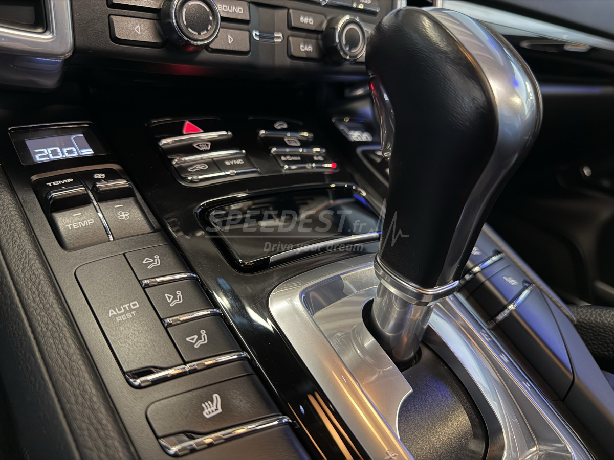 PORSCHE CAYENNE 245ch -TOIT OUVRANT/ATTELAGE-