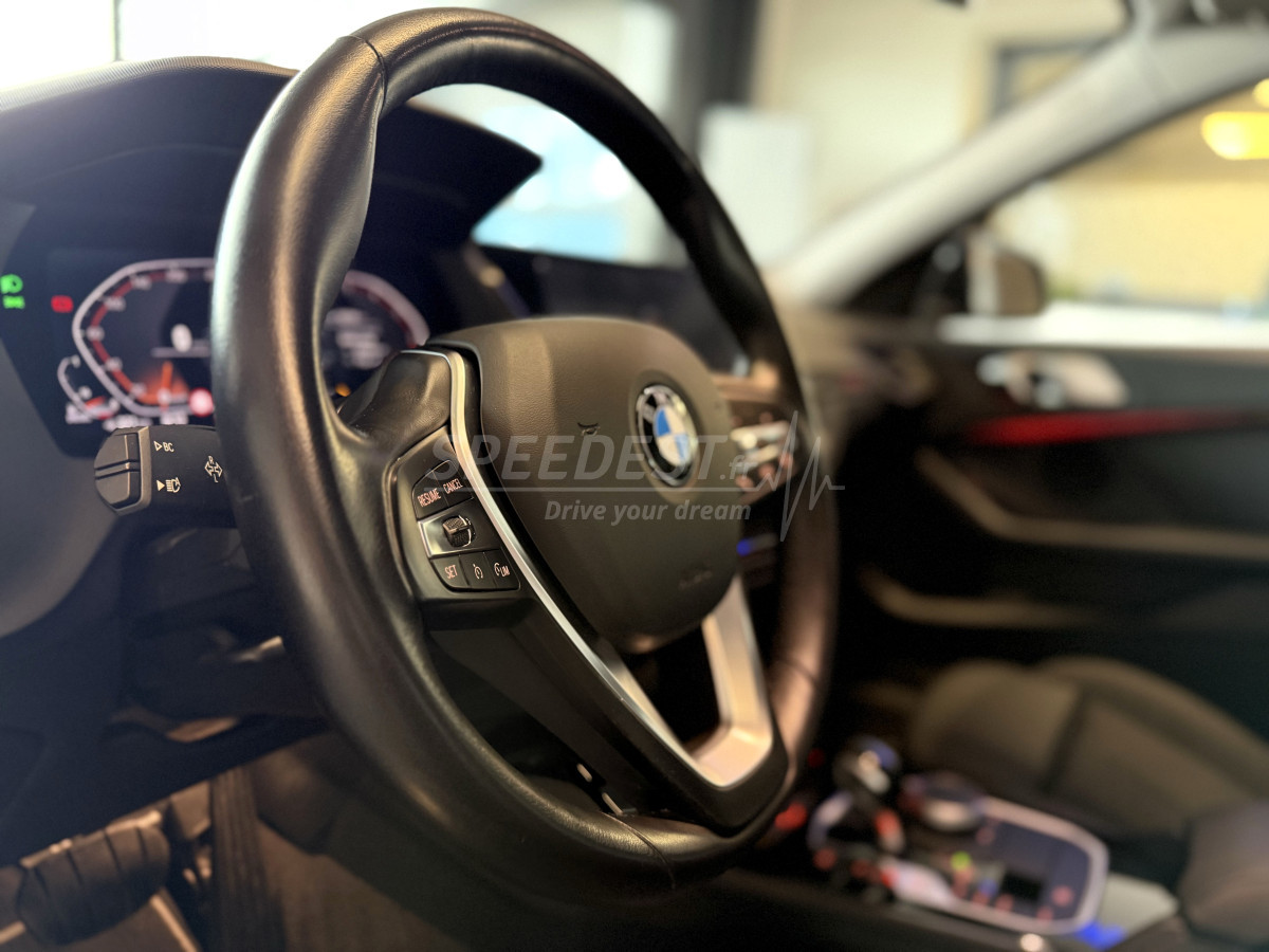 BMW 118D SPORT -CARPLAY-