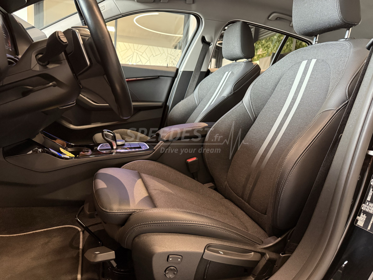 BMW 118D SPORT -CARPLAY-
