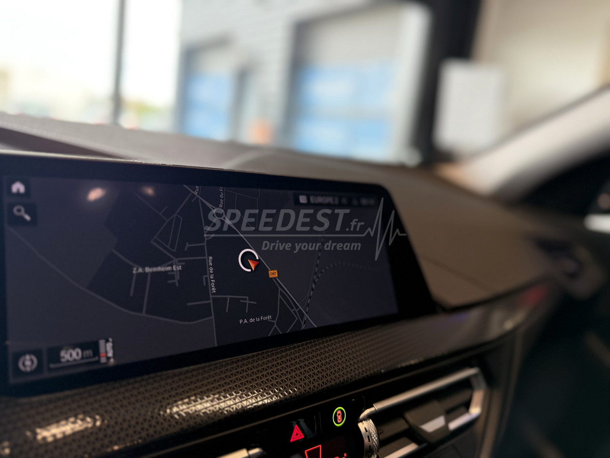 BMW 118D SPORT -CARPLAY-