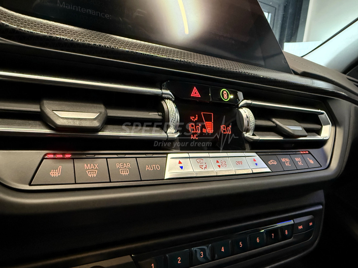 BMW 118D SPORT -CARPLAY-